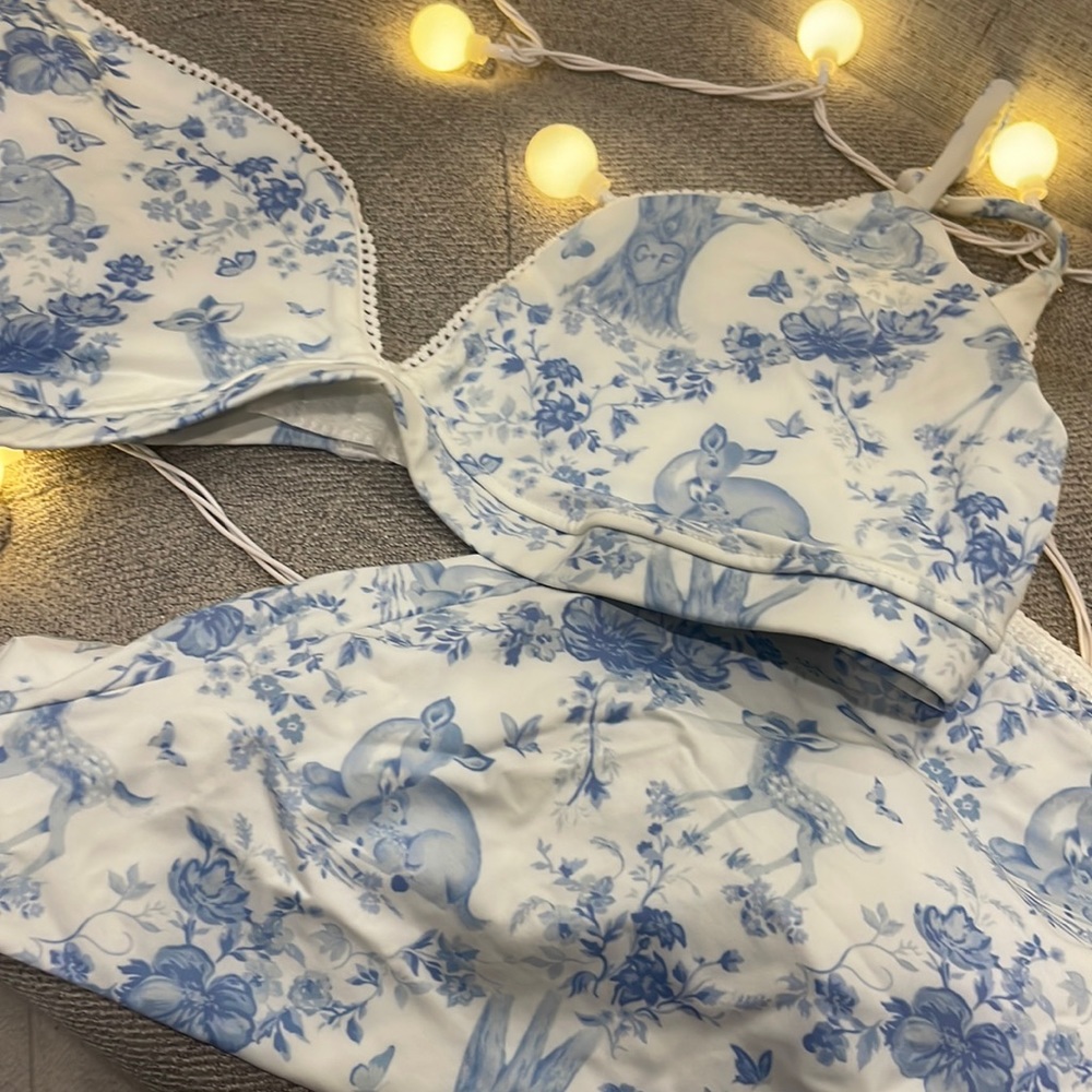 Frankies bikinis